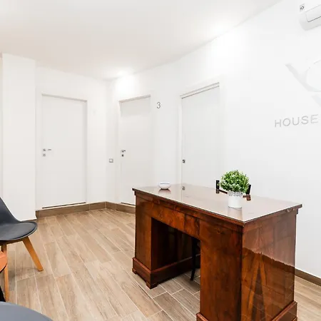 Affittacamere Dm House & Catania