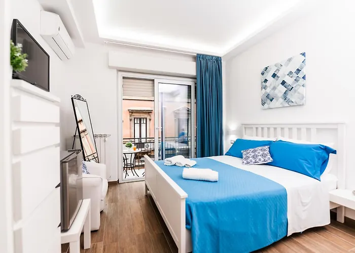 Dm House & Catania